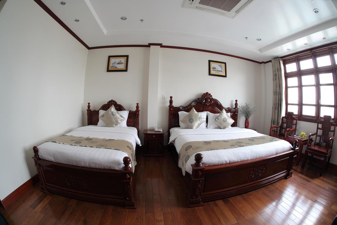 Hotel Kally Saigon Хошимин Стая снимка