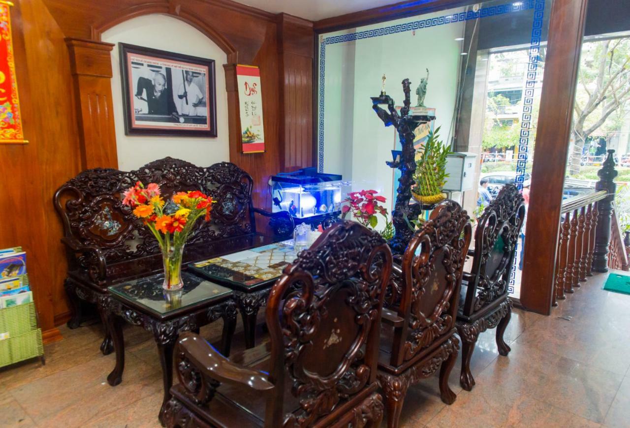 Hotel Kally Saigon Хошимин Екстериор снимка