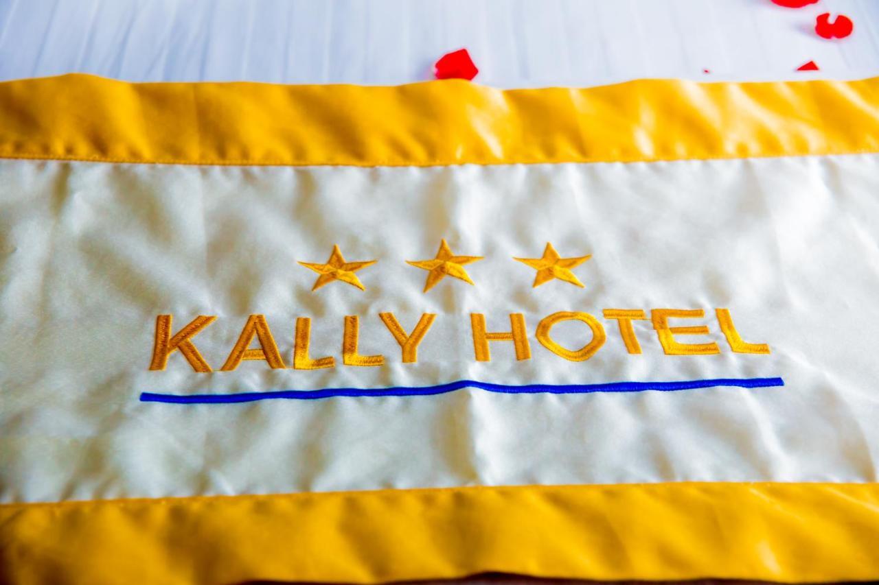 Hotel Kally Saigon Хошимин Екстериор снимка