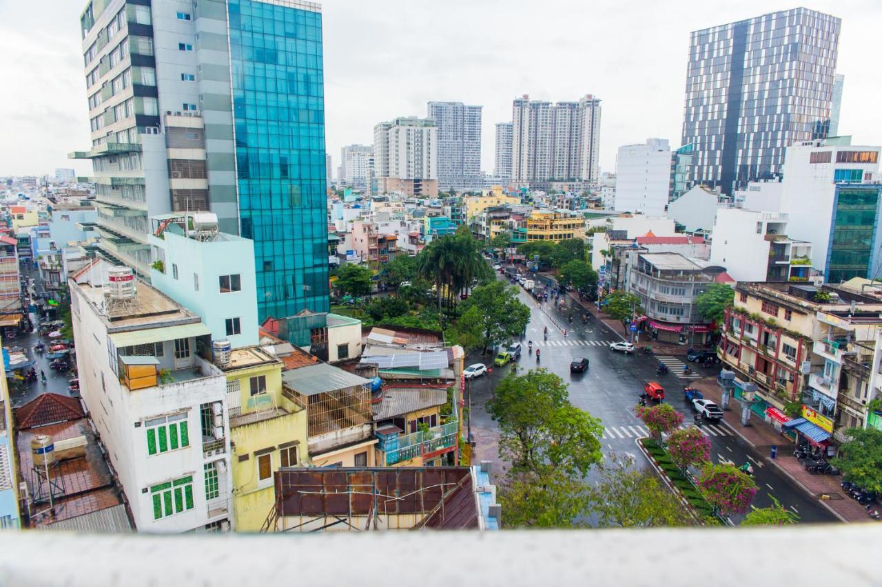 Hotel Kally Saigon Хошимин Екстериор снимка