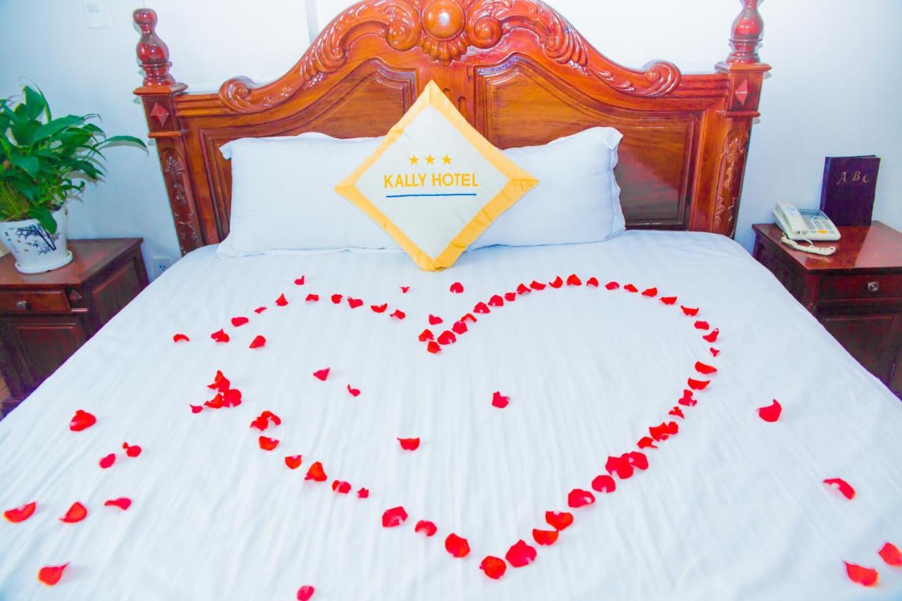 Hotel Kally Saigon Хошимин Екстериор снимка