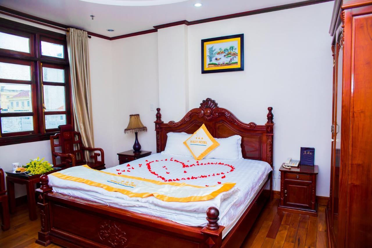 Hotel Kally Saigon Хошимин Екстериор снимка